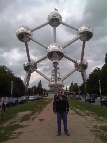 Belgica, Bruselas. El atomo. 001